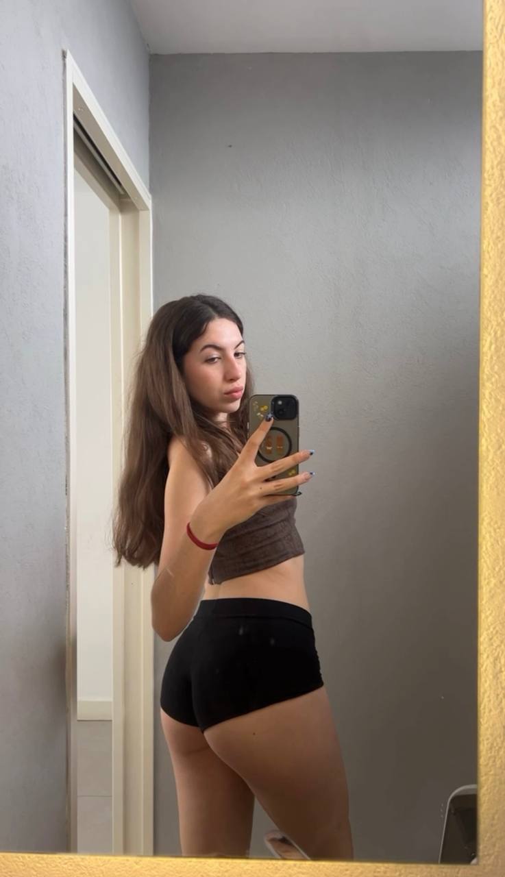 Amber in her underwear in Mbuji-Mayi